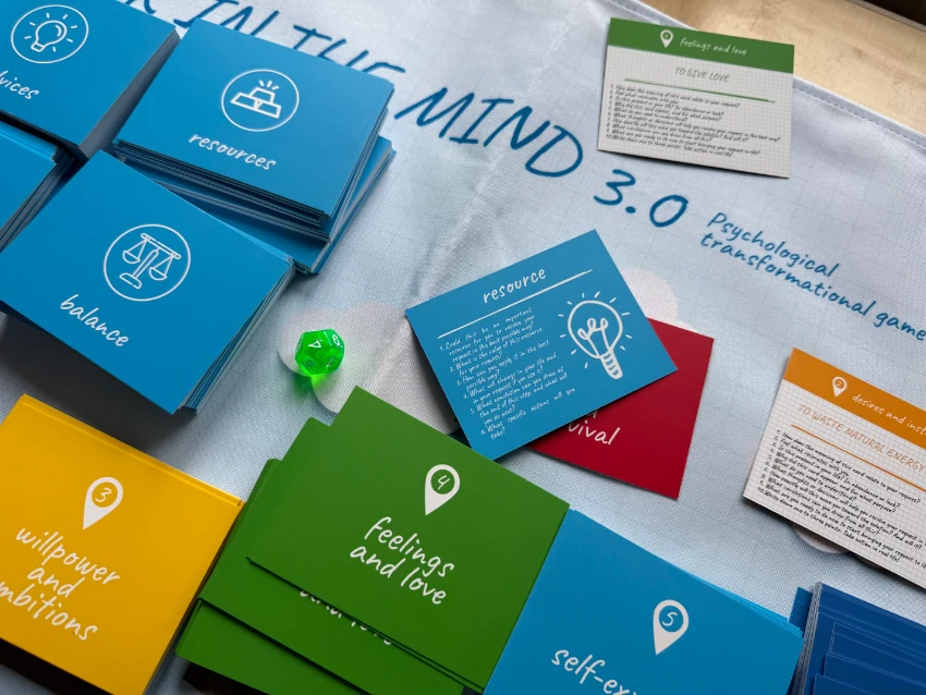 Level cards — close-up